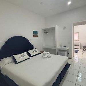Ah Suite Sorrento